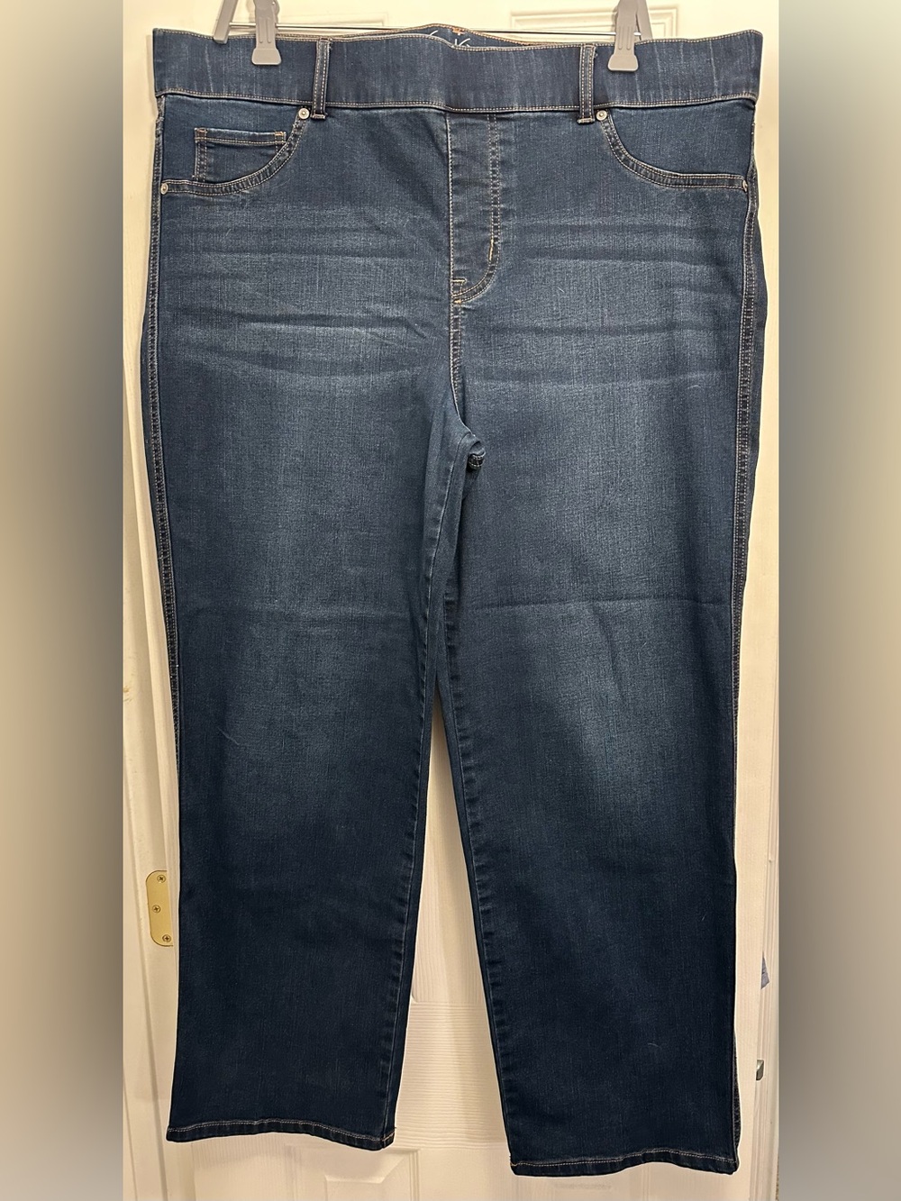👖💙 NWOT 18W Gloria Vanderbilt Shape Effect High-Rise Straight Pull-On Denim